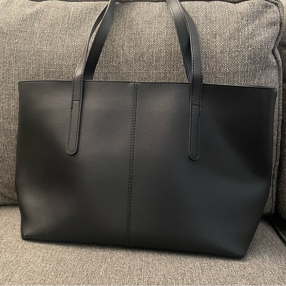 Faux Leather Triple Compartment Tote Bag in black with zippered top closure - Picture 2 of 14